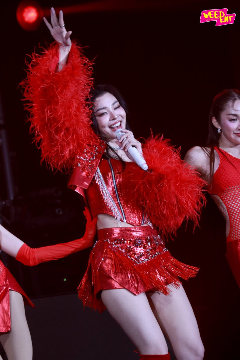 WEED_ENT's tweet image. รวมภาพบรรยากาศ ภายในงาน &quot;2025 FAYE PERAYA BIRTHDAY PARTY - GENTLE Bad Girl&quot; ฉลองวันเกิดครบรอบ 31 ปี สุดอบอุ่น ✨🎉🎂

HAPPY BIRTHDAY PERAYA
#FayeGENTLEbadGIRL
#FayePeraya #ฝ้ายพีรญา