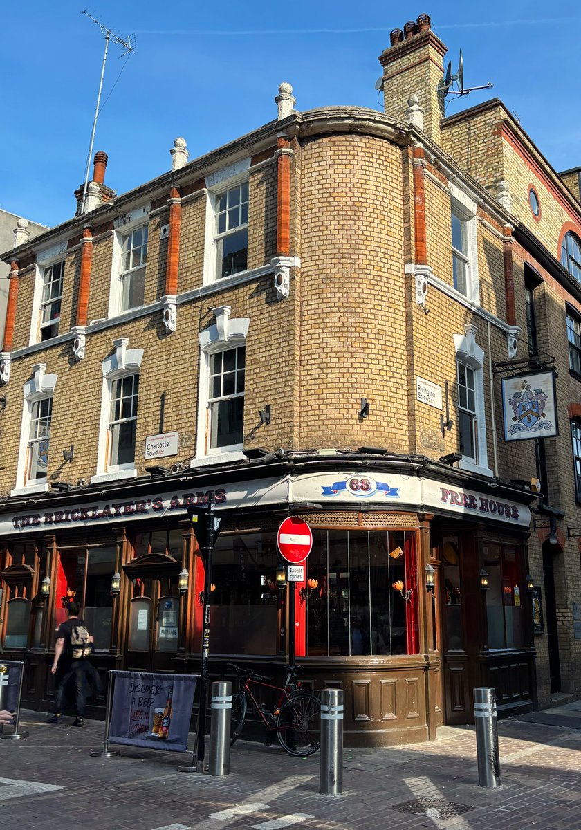 London Pub Map tweet media