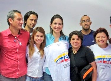 Nos complace el reconocimiento del Premio Nobel de la Paz otorgado a <a href="/MariaCorinaYA/">María Corina Machado</a> sin duda alguna más que merecido.

Venezuela será libre...

Abajo la tiranía.
