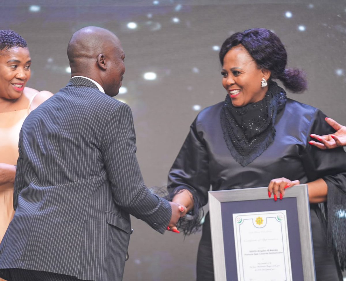 SAPoliceService's tweet image. #sapsLIM Among the shining moments of the Limpopo SAPS Excellence Awards 2025, was the recognition of Brigadier Hlulani Mashaba, who walked away with the prestigious Senior Administration Manager of the Year Award.
Brigadier Mashaba, who serves as the Provincial Head for…