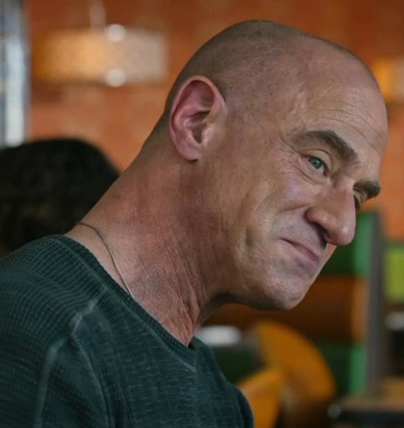 ire_svu_oc_eo's tweet image. “Besides, Stabler’s in love with Benson. Hello!”