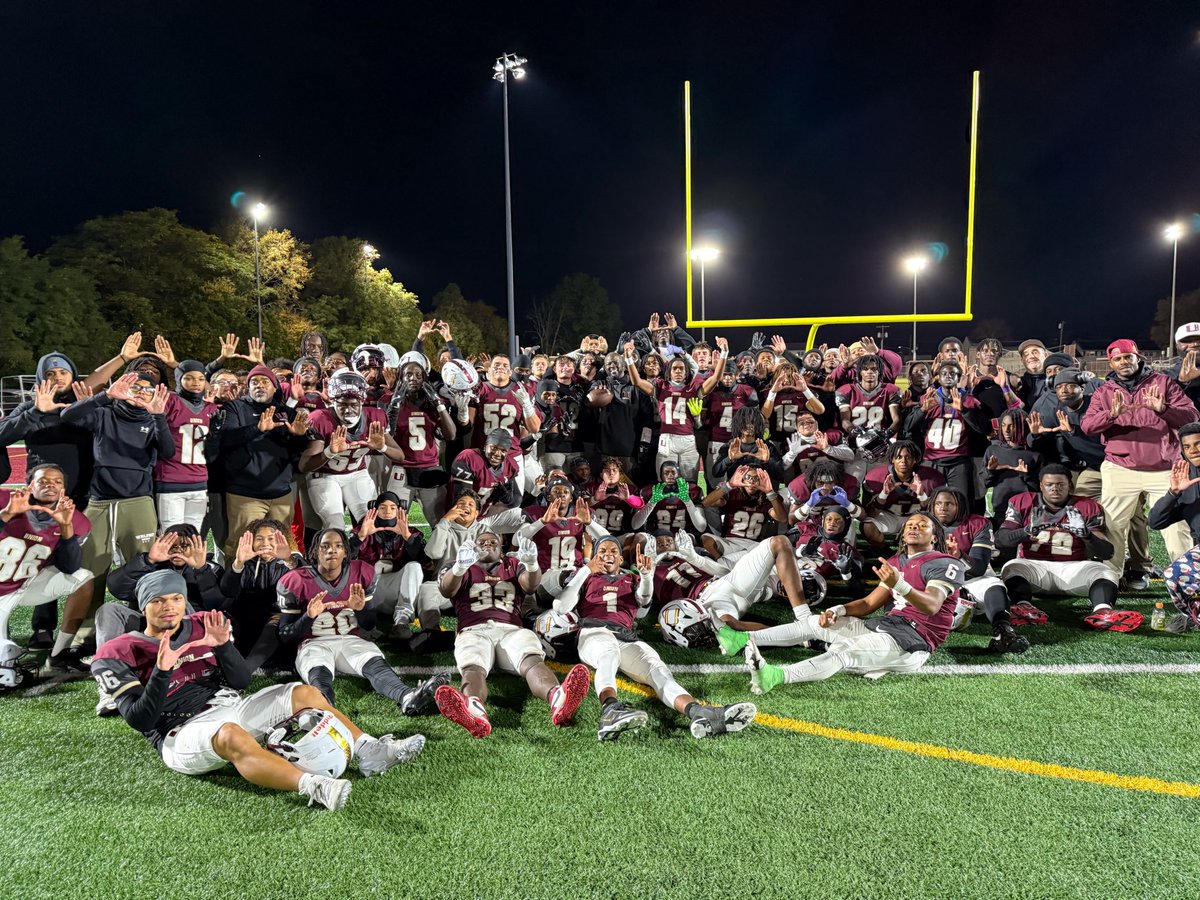 DLM718A's tweet photo. CONGRATULATIONS to Coach Grant @CoachBGGrant on his 1st VICTORY as Head Coach of the Union Fightin’ Farmers!! One of many to come!! #FARMDIFFERENT https://t.co/i1HnTc9yTh