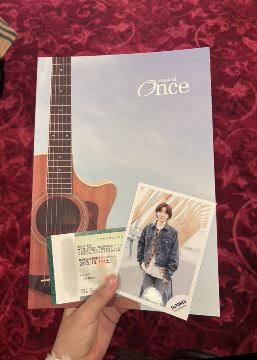 qiiwb's tweet image. Once大阪初日✨
アドリブ多かった気がするたぶん(?)
こがけんシュヴェッツとの絡み面白すぎたし、手拍子とか笑い声いっぱいで楽しかった🎀
歌もギターも綺麗に響いててより素敵になってた😭