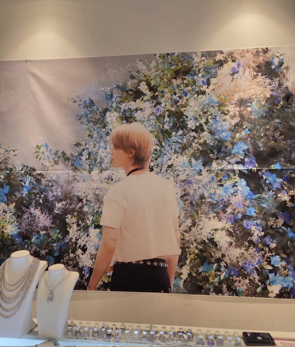 BTS_mydearBTS's tweet photo. 덕분에 행복한 지민데이 보냅니다
감사해요💜
@bomnalcafe
깊은 밤을 날아서 지민에게로!✈🌙
 @_monjm
 @btsjimin7and13 
#JIMIN #지민 #JIMINofBTS #jimtober #짐토버 https://t.co/hZ6FUqScDe