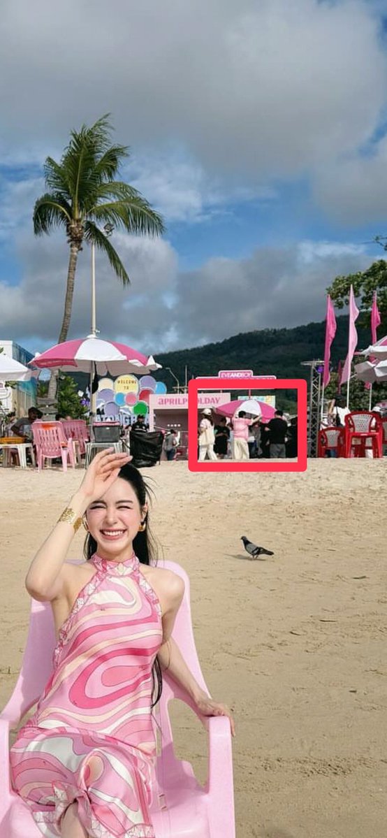 somxomzom's tweet image. ระหว่างที่น้องพีพีกำลังถ่ายรูปนั้นนน😂😂😂
เอ็นดู นพก 555555555555

#KAOPP #เก้าพีพี