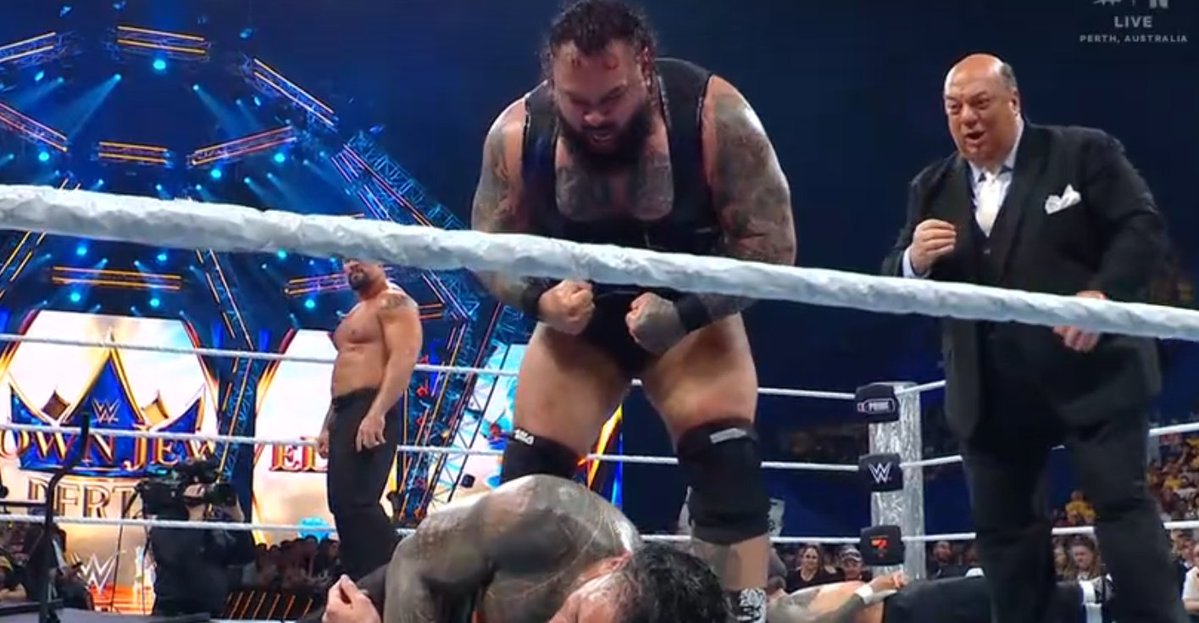 ProWFinesse's tweet image. Bronson Reed just pinned Roman Reigns.
I did NOT see that coming.
Holy shit.