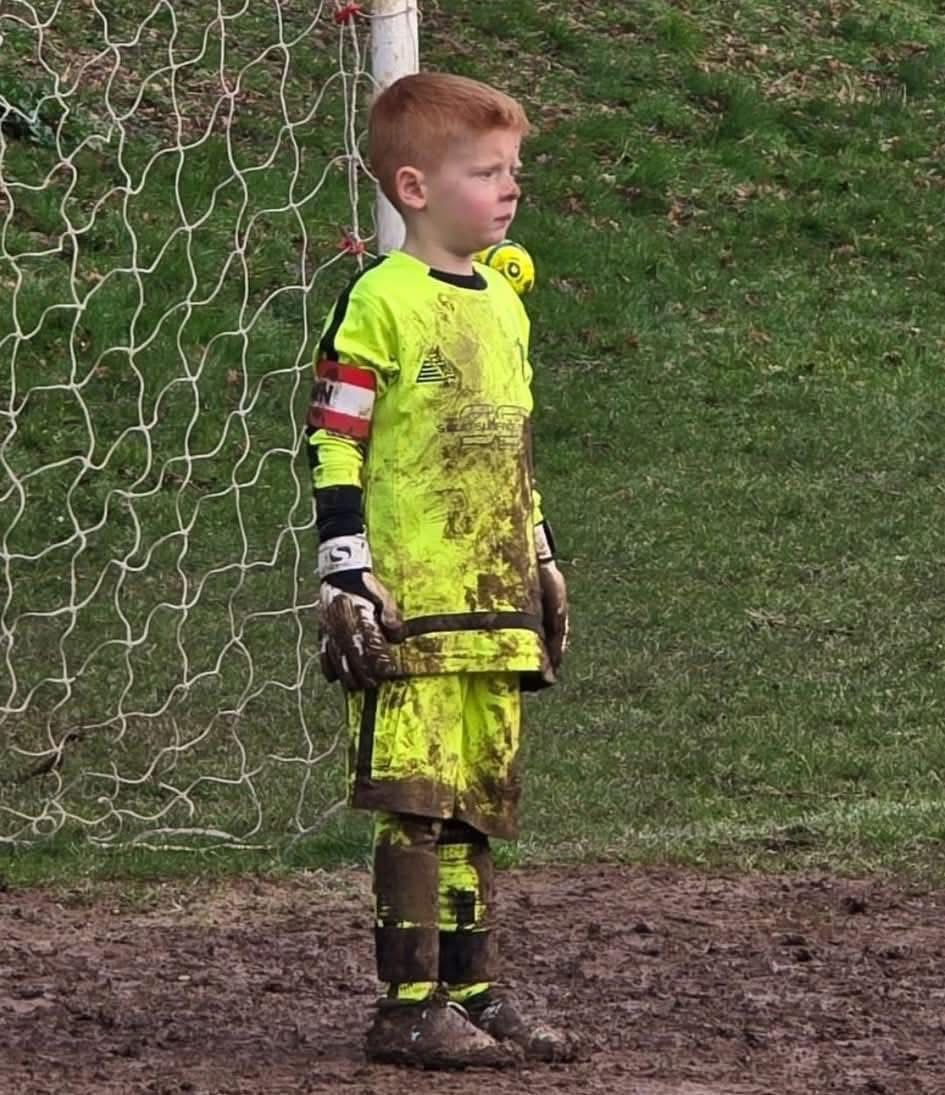 FBAwayDays's tweet image. Quality post I saw on another platform, sent in by his dad.

&quot;This is my favourite player - my son Jack, age 6. Despite having a rare 1-in-a-million immune deficiency disorder and regularly undergoing infusions, he never stops smiling.

He loves being in goal, making big saves,…