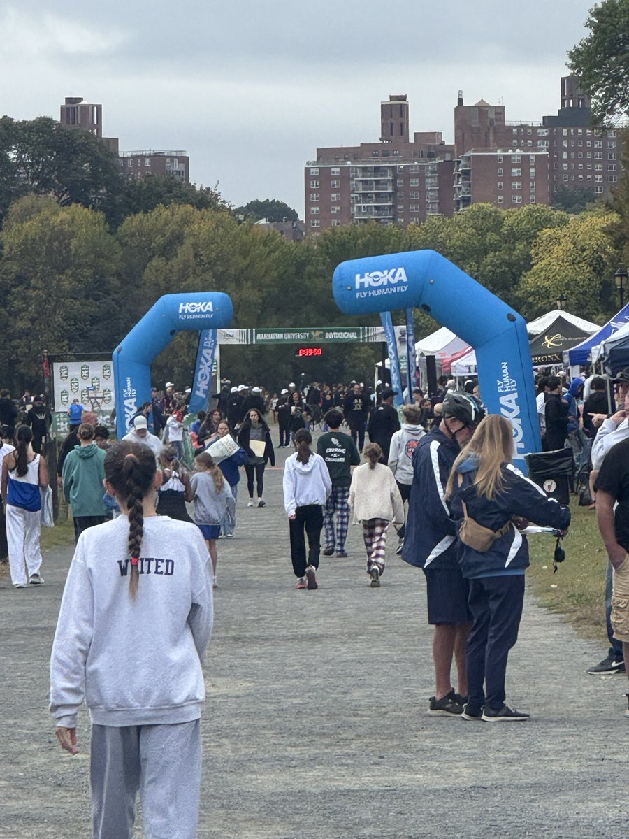 SJCIXCTF's tweet image. Looking like a great day for cross country at the Manhattan Invitational today!