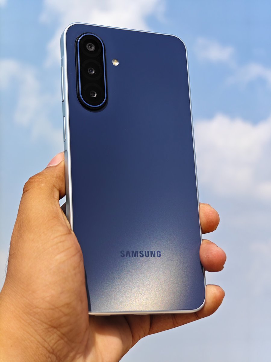 stufflistings's tweet image. Q6. Which feature of the Galaxy M17 5G lets you shoot videos without any blur, even when you're on the move?
A. No Shake Cam (OIS)
B. No Bake Cam (EIS)
#SamsungGalaxyM17 #MonsterInMotion #LoveForMonster