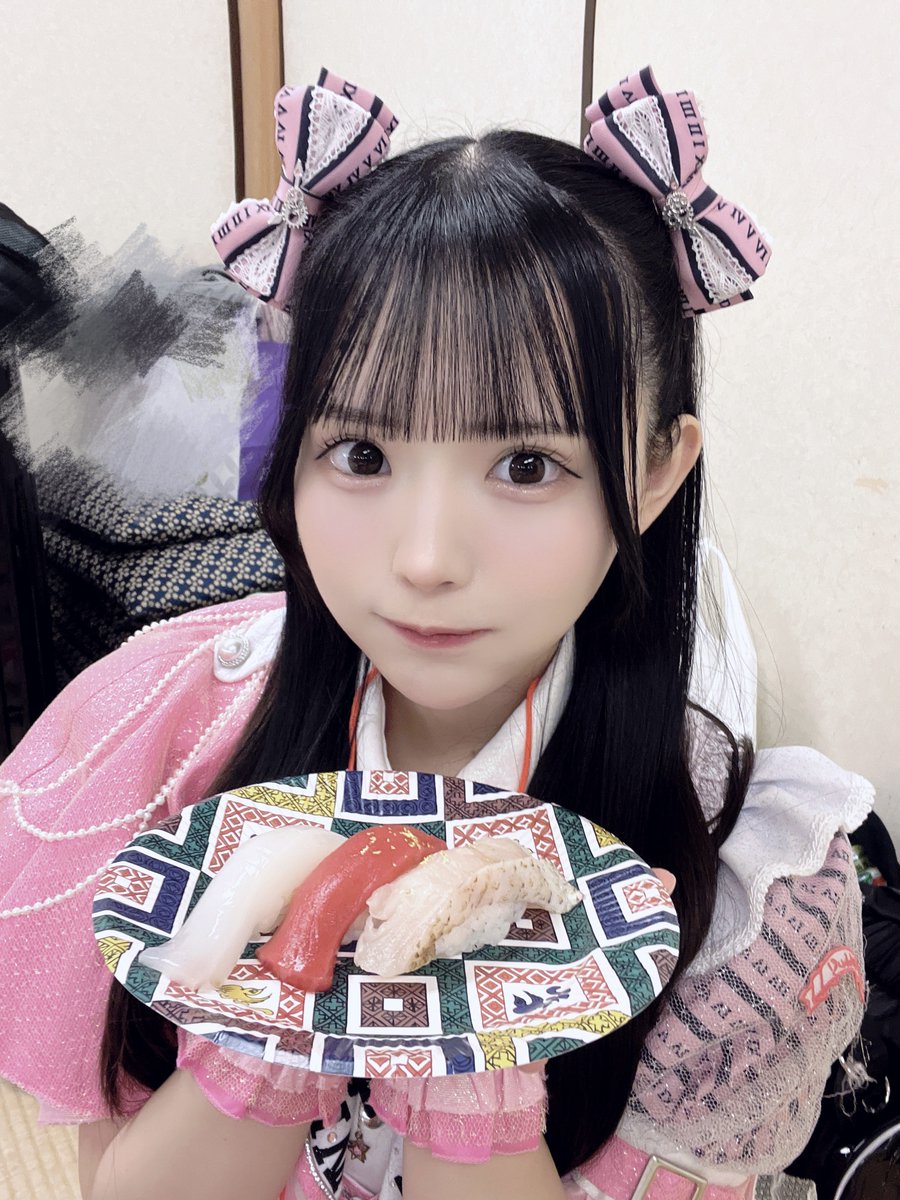 Haru_nonfic's tweet photo. 金沢美味しいでした♡ https://t.co/9cwYBiqfzL