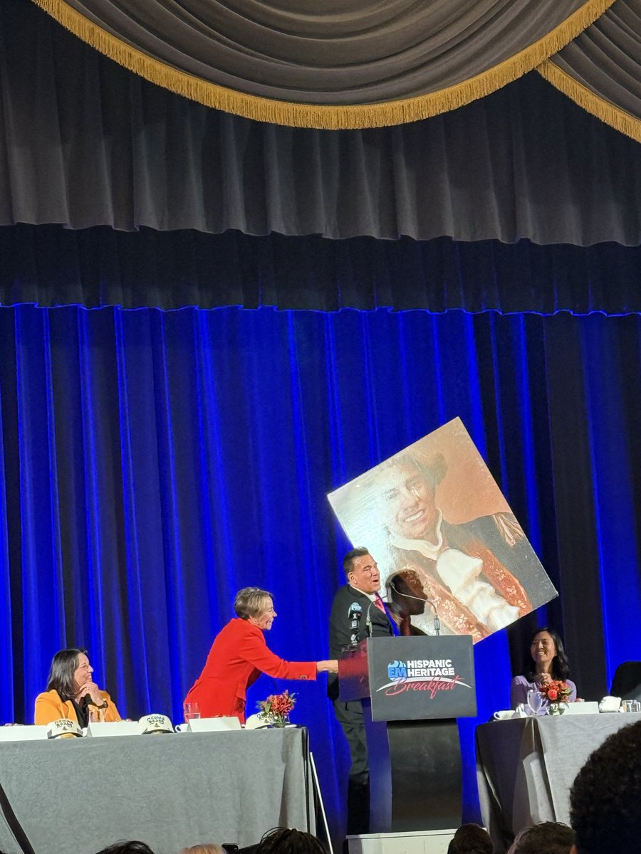 Manny Cruz (@mannycruz_ma) on Twitter photo Shout out to <a href="/ElMundoBoston/">El Mundo Boston</a> <a href="/albertovasallo3/">Alberto Vasallo III</a> and the whole team for putting together another star studded and joyous Hispanic Heritage Month Breakfast. Always a great way to celebrate Latino heritage with incredible Latino leaders and friends from across Massachusetts. Shout out to <a href="/ElMundoBoston/">El Mundo Boston</a> <a href="/albertovasallo3/">Alberto Vasallo III</a> and the whole team for putting together another star studded and joyous Hispanic Heritage Month Breakfast. Always a great way to celebrate Latino heritage with incredible Latino leaders and friends from across Massachusetts.