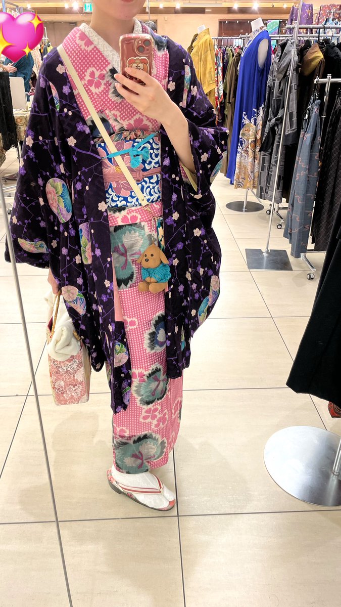 1000brightsky's tweet photo. 今日はこれでしたー！
闇鍋からの三越🙌✨️
ピアス  #may さん
マジェスティ  #らかんか さん
半衿  #ミミズクヤ さん
着物  #足利うさぎや さん
羽織  #もち乃木 さん
帯揚げ  #時代着物地屋のじふ さん
昼夜帯  #LUNKO さん
バッグ＋スマホショルダー  #激甘夢 さん
#アンティーク着物 https://t.co/RnmOam5TMV