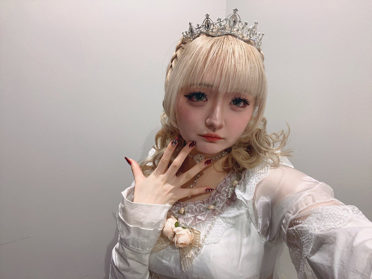 ___uy11's tweet image. 毎日プリンセス

 #自撮り界隈  #いいね返し  #雰囲気嫌いじゃないよって人いいね  #1mmでもいいなと思ったらいいね  #OOTD  #グラビア  #グラビアアイドル   #美容系   #派手髪