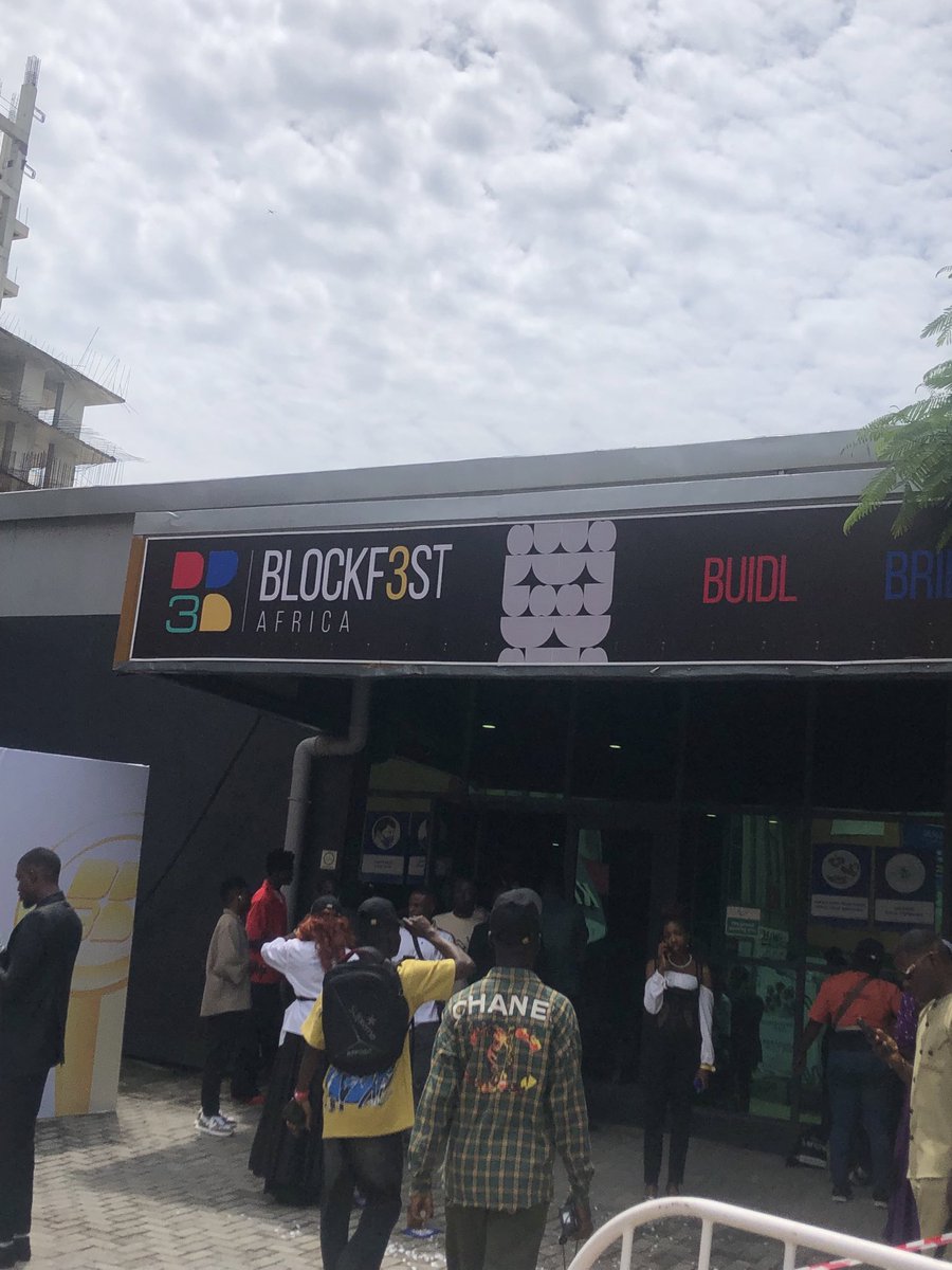 drisdesignweb3's tweet image. Showing up at Blockfeast wasn’t an easy one

But we made it there