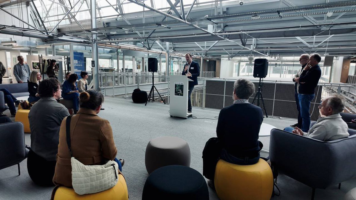 StephaneGachet's tweet image. Aujourd’hui, c’était l’inauguration du village des sciences à #Nantes ! Heureux d’y représenter la région @paysdelaloire et rappeler son engagement en la matière. 
✅soutien aux chercheurs et laboratoires du territoire 
✅des villages des sciences dans des lycées en ruralité…