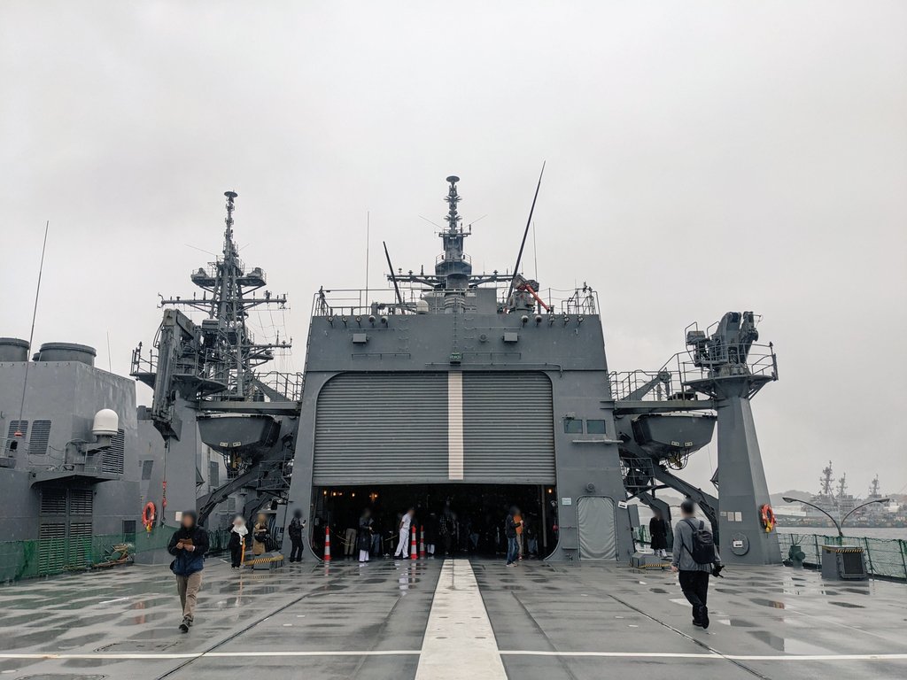 inori20210112's tweet image. 掃海母艦「うらが」(MST-463)乗艦⚓
機雷を除去する掃海艇の補給や指揮が任務の掃海母艦。
特殊任務専門の後方支援艦ってなんかロマンあるよね(*´∀｀*)

#オータムフェスタ
#オータムフェスタ2025
