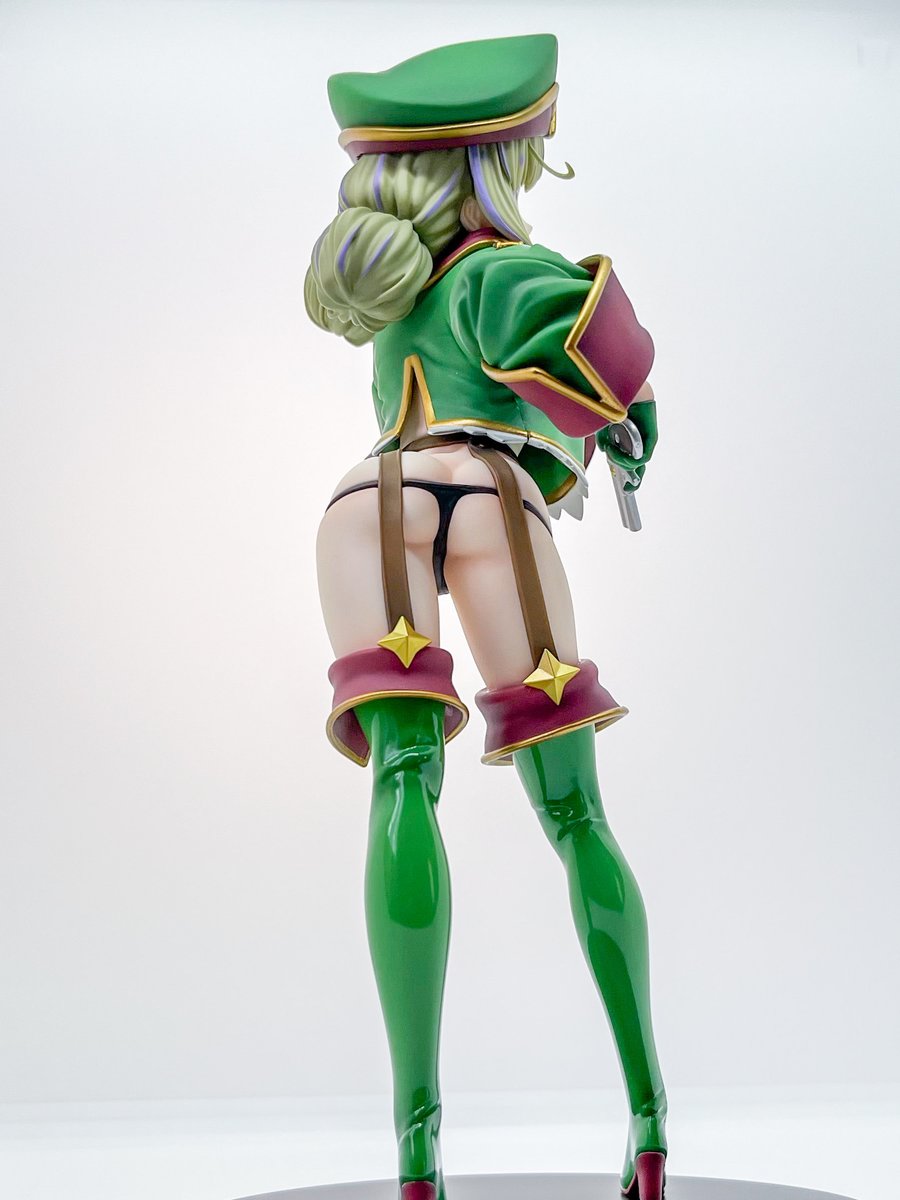 サポートから戻ってきた、KDcolle 「魔法少女にあこがれて」レオパルト特装版を開封。

完品です！
カドカワサポートさんありがとうございました🙇

軍服っぽい衣装好きなんですよね😆
下半身は…改めて見るとすごい恰好🫣
ギミックも豊富で、細部のクオリティも高くとても満足です🥰