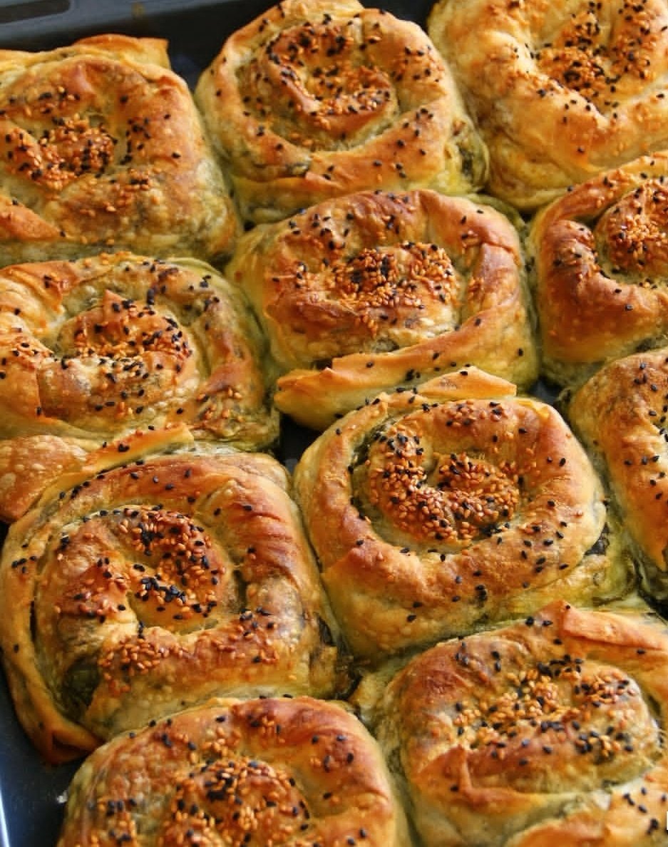 __kvsr__26's tweet image. Hafta sonu çay saati 
Keyif zamanı 😋

#cumartesi