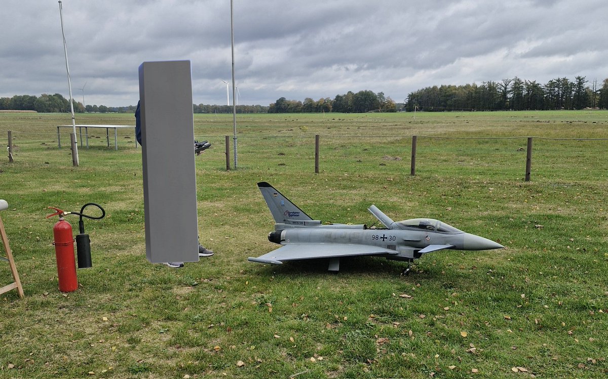 lu_eder's tweet image. Die Luftwaffe rüstet sich zur Drohnen-Abwehr.