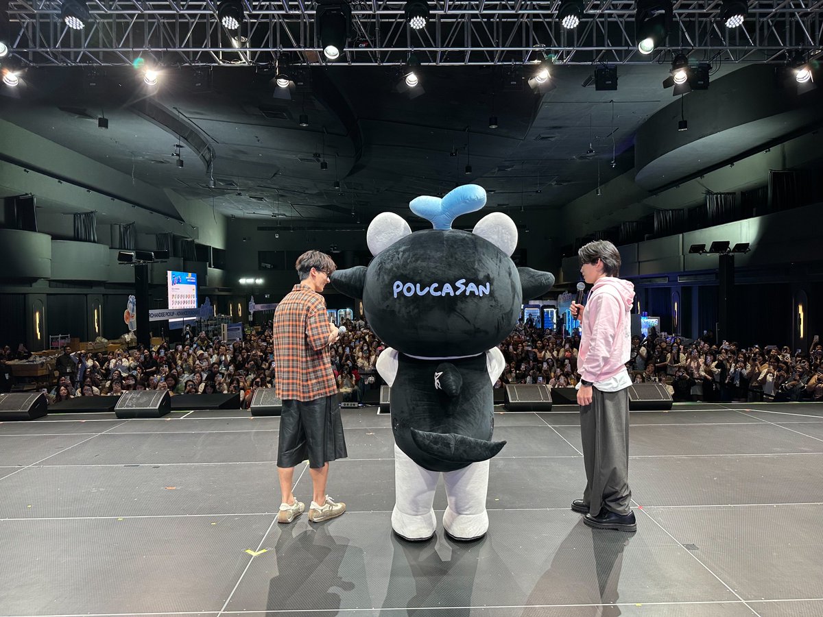 GmmtvShop's tweet image. เต - นิว และ POLCASAN ขอบคุณอุนย่า อุนยาย เจ่เจ้มาก ๆ นะครับ สำหรับวันนี้ที่มาหากันในงาน GMMTV FANIVAL 

@Tawan_V @new_thitipoom

#GMMTVFANIVALxTayNew 
#GMMTV