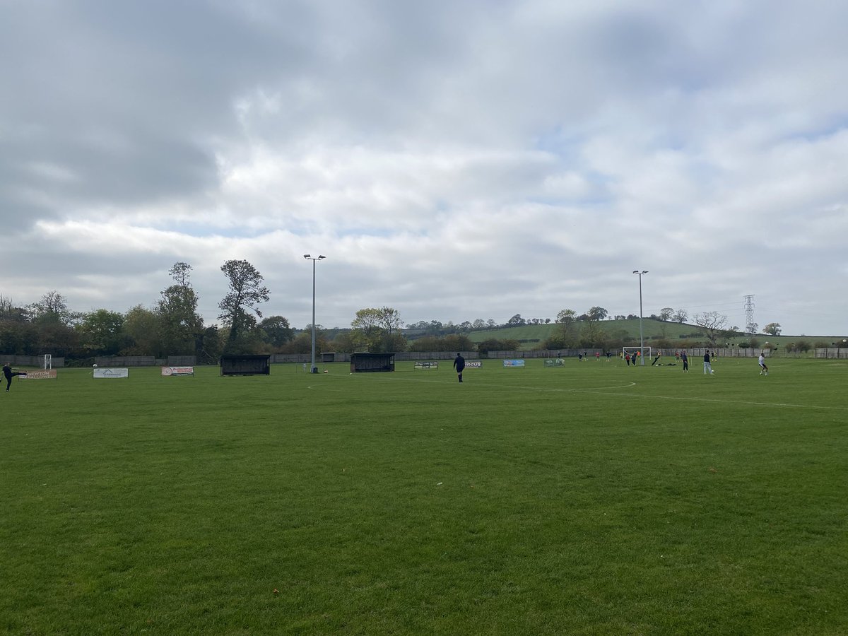ct00866's tweet photo. Ground 616 @OakhamUnited v @WDRoversFC #groundhoping #nonleaguefootball https://t.co/Jk3XubsEyS