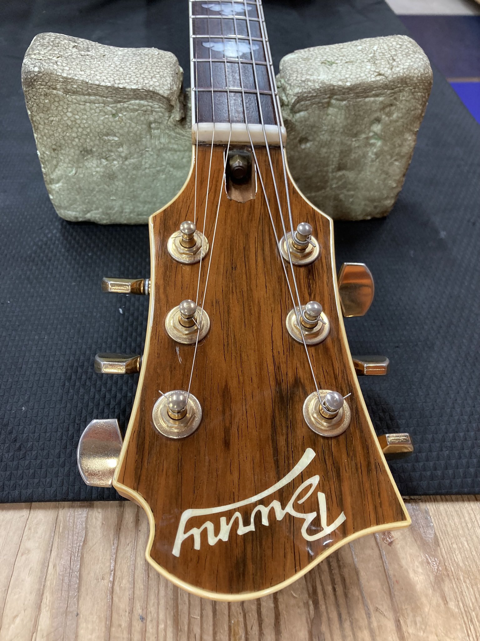 Burny mg-85x hideモデル モッキンバード 逸品 Burny MG-85X HIDE モッキンバード EMGピックアップ - メルカリ