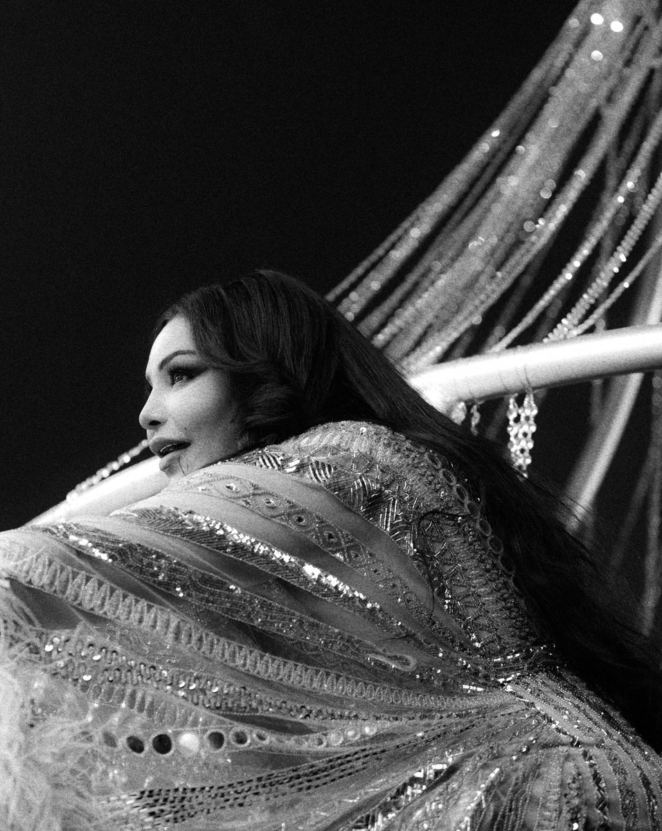 khaoula_halomia's tweet image. الصورة اخدت قلبي 🥺❤️ #جازيت #العناق_الاخير @ahlamalshamsi