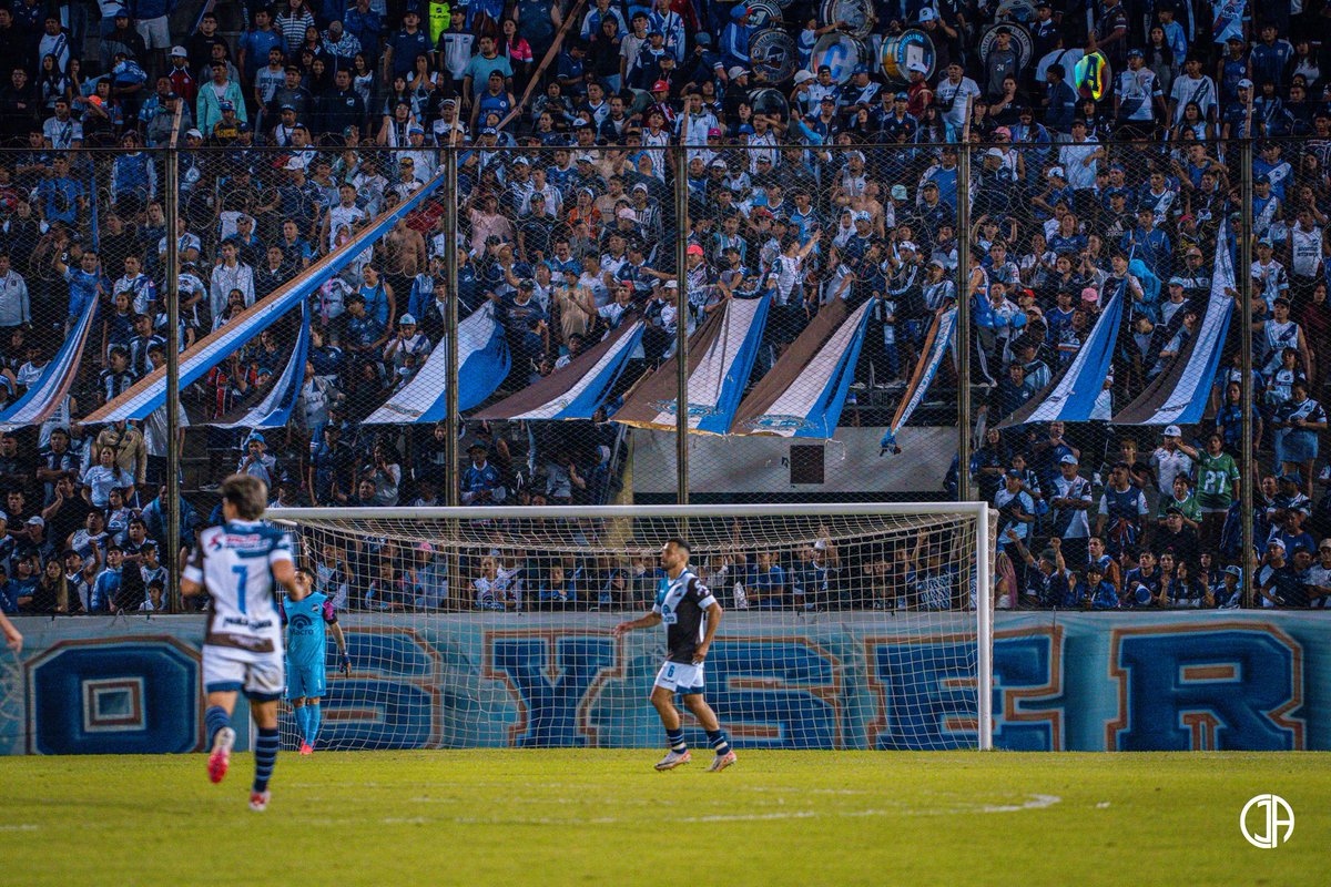 Buen día Antonianos 💙🤍🤎
Qué lindo es ser del Santo ¿no?