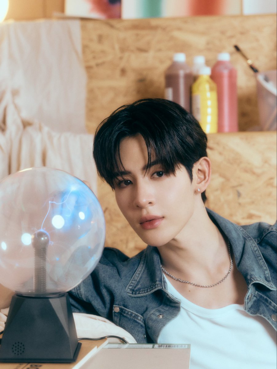 PrettybeeNJ's tweet photo. 컴백이다 쨈 화이팅♡
#SongkranwithJS #JamesSu #JSY #제임스 #쨈 #James #태국배우 https://t.co/kUVVdrkBNd