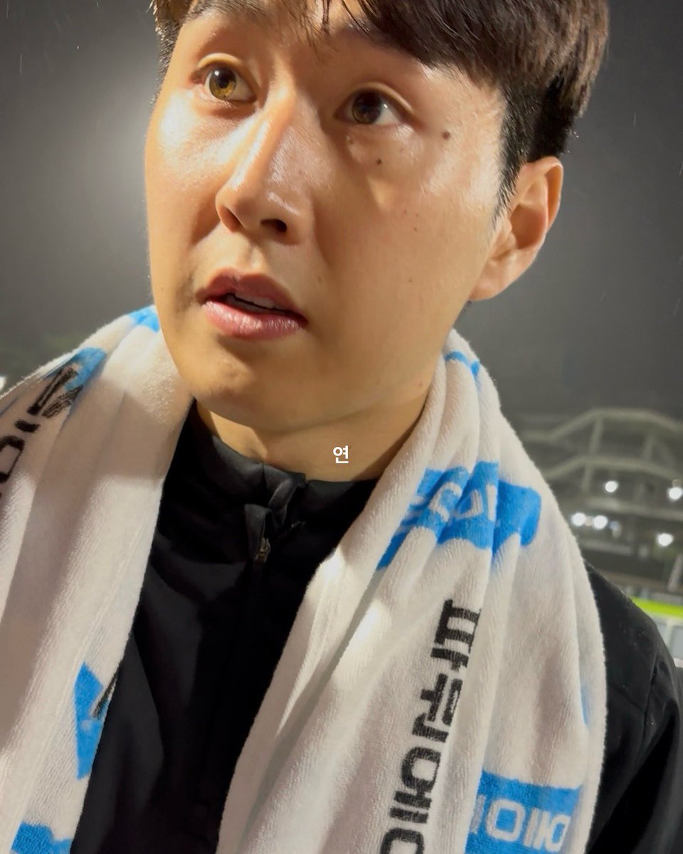 프리킥 연습 중인 이강인