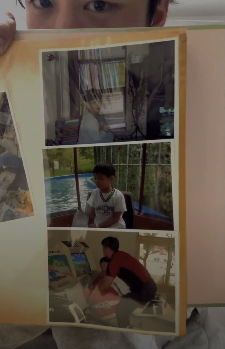 Juyeon showing off his childhood photos  👶
