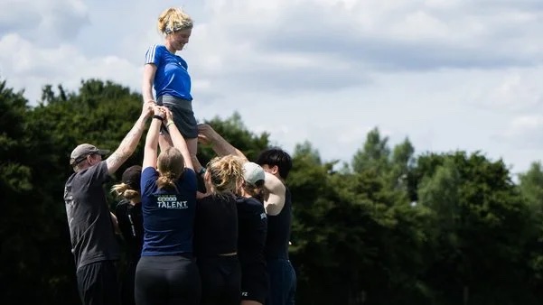 Die Deutsche Olympische Gesellschaft (DOG) schreibt in diesem Jahr zum 14. Mal den Fair Play-Preis „Jung, sportlich, FAIR“ aus. Damit sollen faire Gesten im Sport sowie Projekte von Kinder und Jugendlichen von 12 bis 19 Jahren in den Fokus gerückt werden! sportjugend.nrw/medien/news/ar…