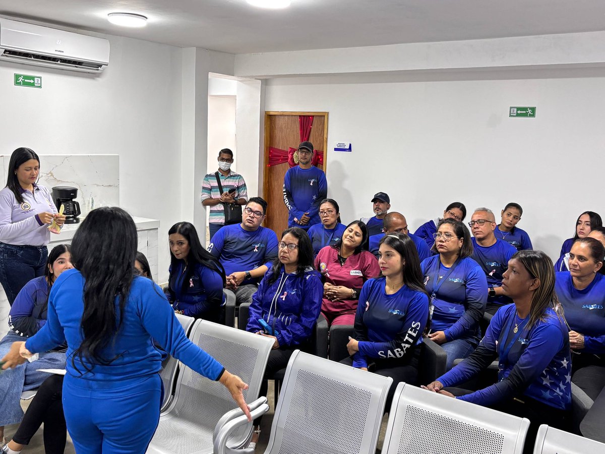 #Entérate | El día de hoy el SABATES realizó un conversatorio para el personal del servicio sobre la prevención del cáncer de mama, en alianza con el Instituto Socialista Regional de la Mujer del estado Sucre (INSOMUJER).

<a href="/NicolasMaduro/">Nicolás Maduro</a> 
@sucregobierno

#SomosSABATES🇻🇪💙