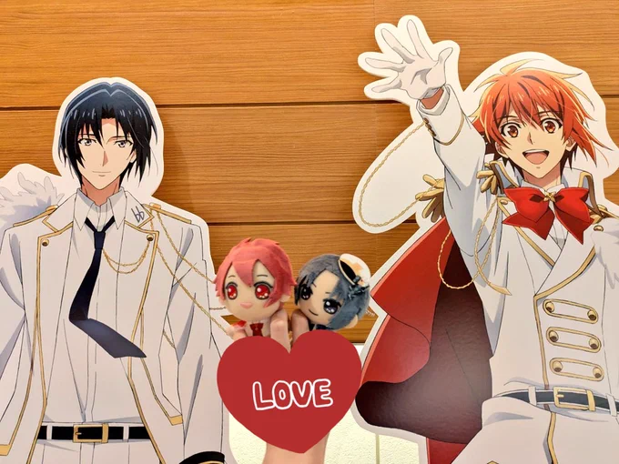 今日はミリしら(アプリを一瞬やってやめた)の友人と一緒にアイナナ見に行った!!!めっちゃおもろかった言うてくれて嬉し〜〜〜〜〜〜うちも最後ずっと泣いてた〜(3回目)明日も観に行きます