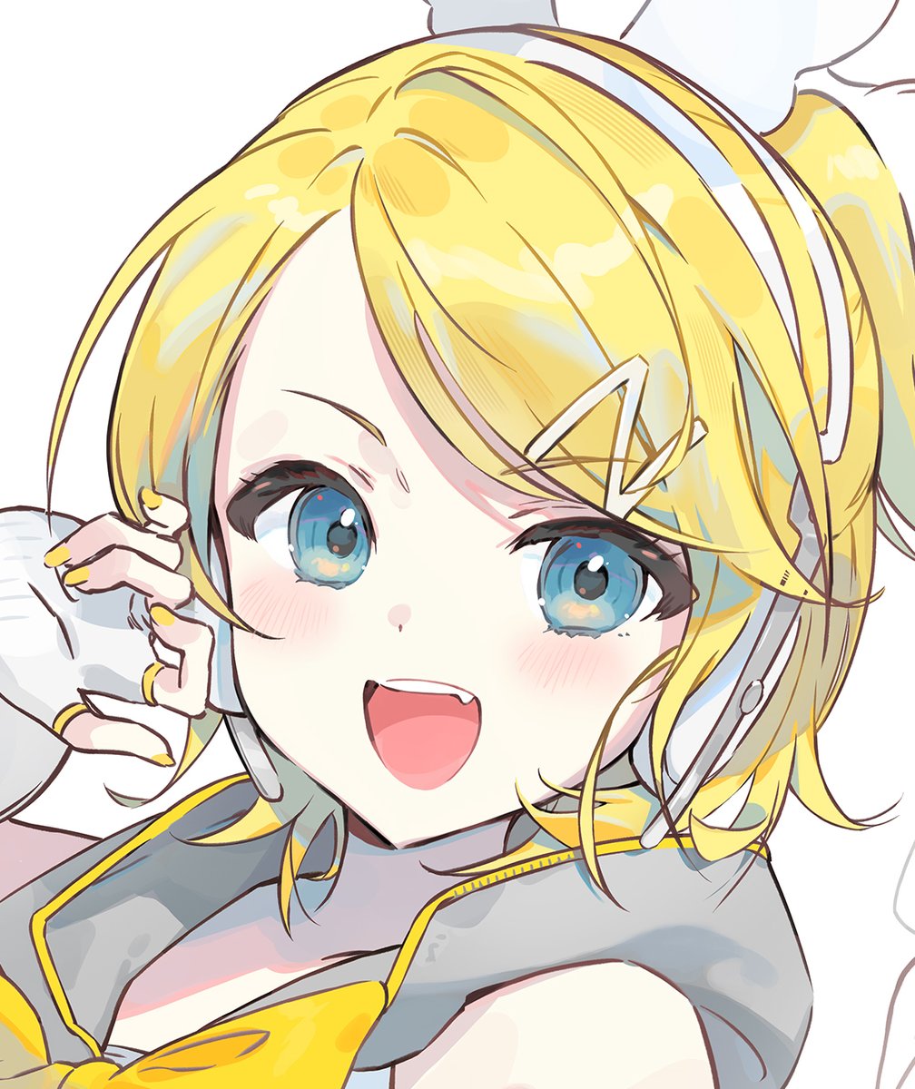 ٩(◕ᗜ◕)💛💛