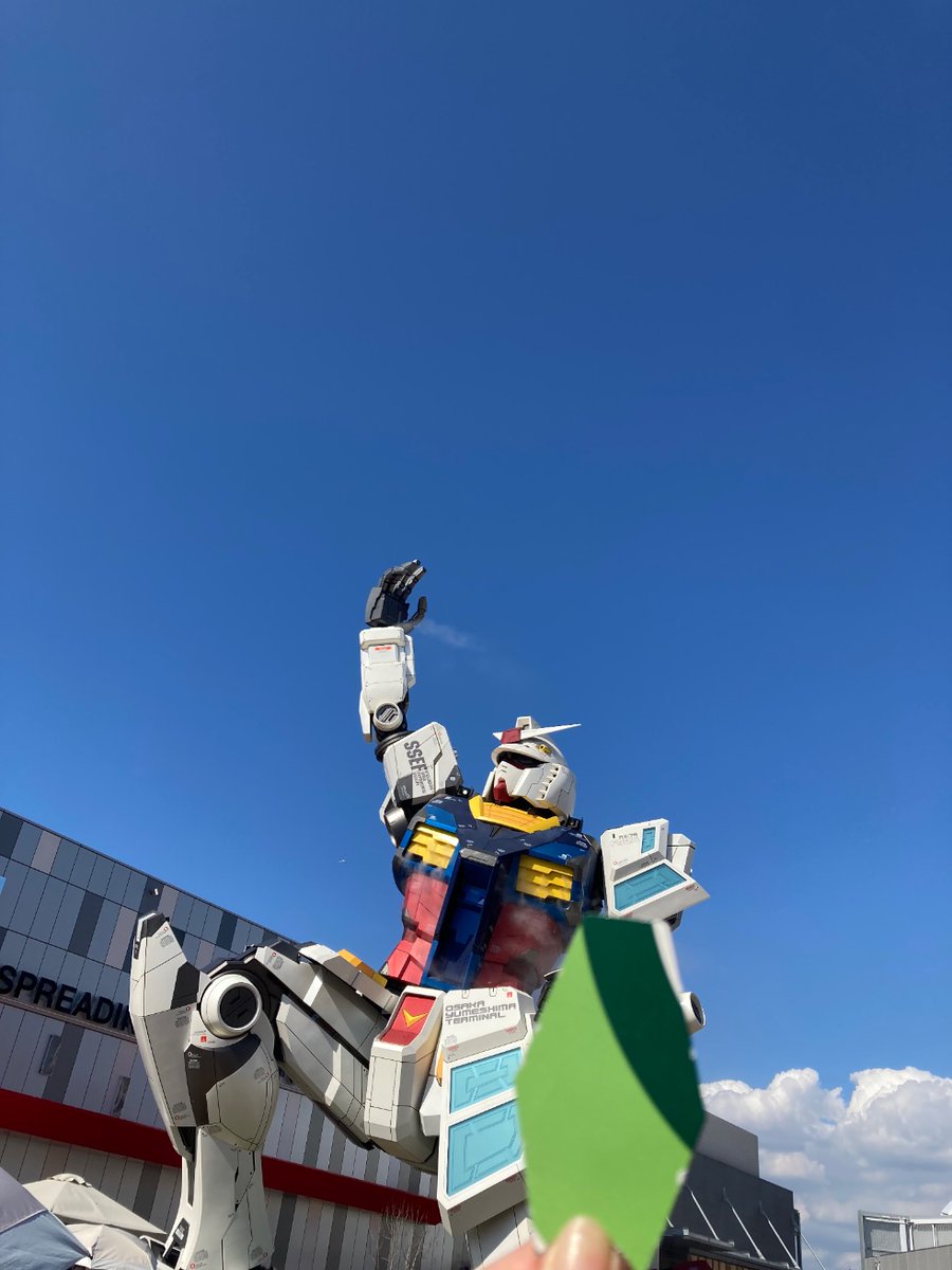 ガンダムに盾がないのでキムワイプの残りで補ってみた