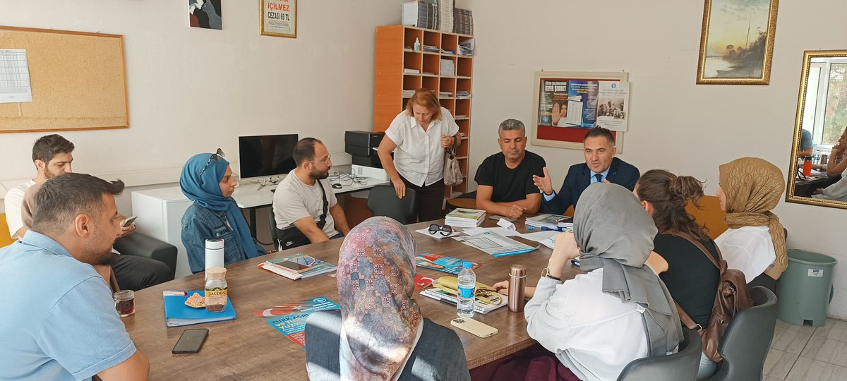 Bıkmadan,
Yorulmadan
Hakikatleri anlatmaya devam ediyoruz.
<a href="/turkegitimsen/">Türk Eğitim Sen</a> 
<a href="/sdolgun01/">Selahattin Dolgun</a> 
<a href="/kiziltepetes06/">KIZILTEPETES</a> 
<a href="/KIZILTEPETES47/">KIZILTEPE TÜRK EĞİTİM-SEN</a> 
<a href="/SAKIRAYDGN47/">ŞAKİR AYDOĞAN</a>