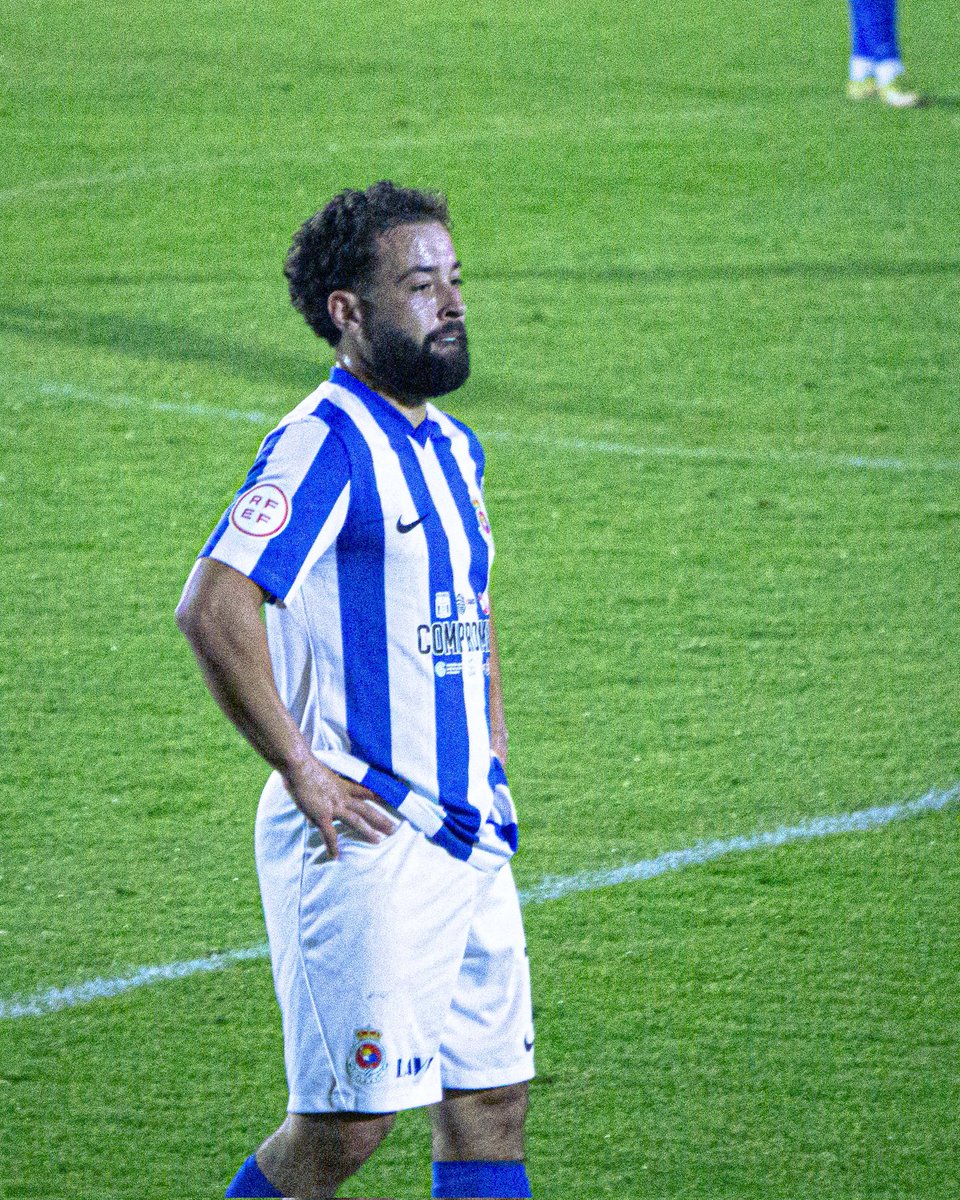 🌃 Los 15 minutos de la <a href="/RSGimnastica/">RS Gimnástica de Torrelavega</a> de anoche los aproveché para trastear con la cámara desde mi asiento

El Malecón de noche siempre está bonito, al menos para fotografiarlo 📸