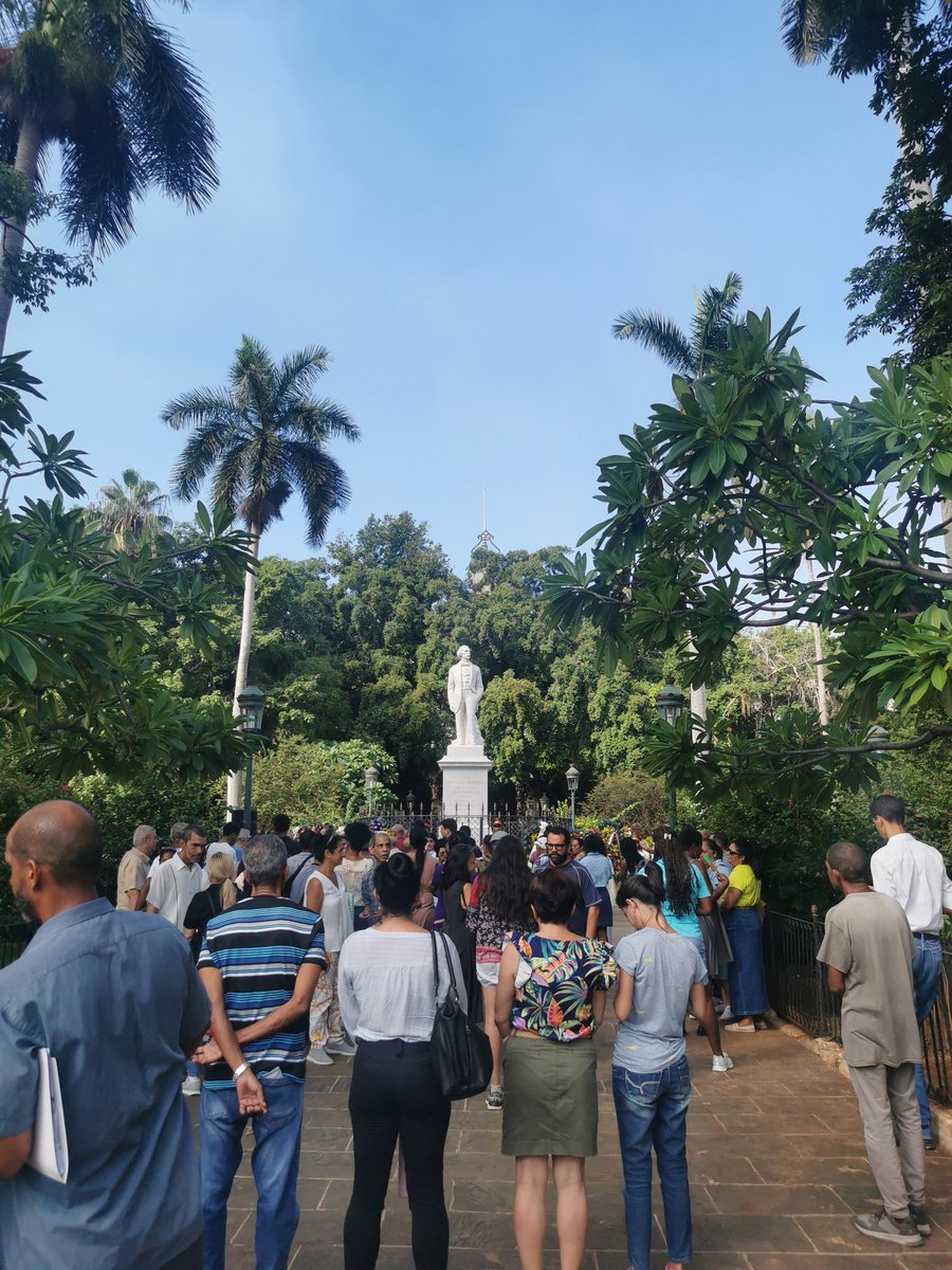 Viajes <a href="/SanCristobalSA/">Agencia de Viajes San Cristobal</a> presente en Acto Conmemorativo por el Aniversario 157 del inicio de la Guerra de los Diez Años y en homenaje a Carlos Manuel de Céspedes, Padre de la Patria y Primer Presidente de la República de #Cuba en Armas.
#CubaViveEnSuHistoria 🇨🇺🇨🇺🇨🇺