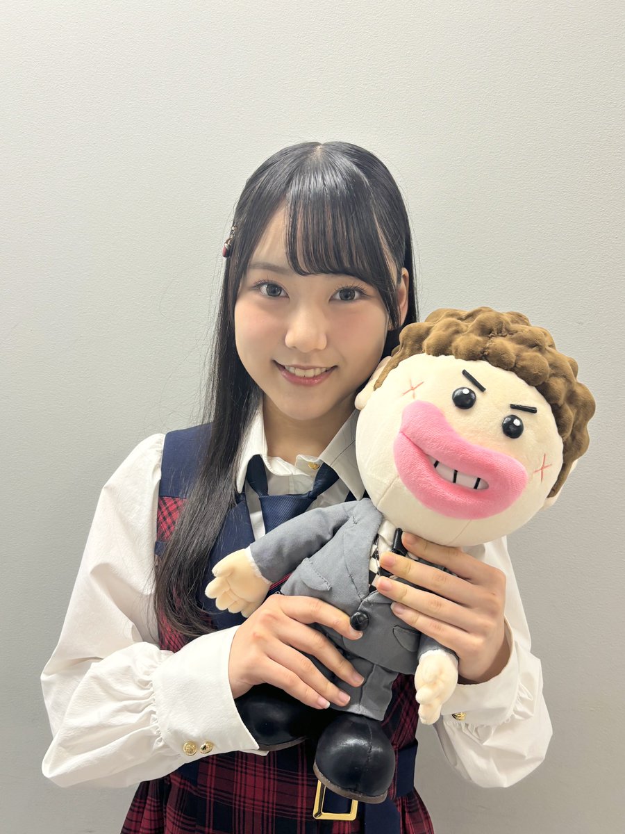 AKB48_staff's tweet photo. ／⋰
10月16日(木)19:00〜放送📺✧˚₊⋆
#プレバト!!  @prbt_official に
20期研究生の #丸山ひなた が出演決定🎨
＼⋱

#色鉛筆 に挑戦します👩🏻‍🎨🌼

才能アリ獲得なるか！？✊🏻🏅
ぜひご覧ください.ᐟ 👀⭐️

#まるちゃん @Hinata_Maruyama https://t.co/7vhlXxlLti