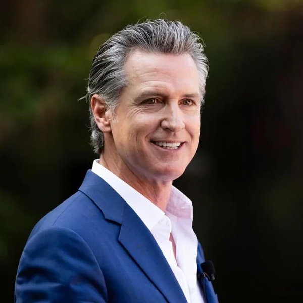 AFpost's tweet image. Governor Gavin Newsom has designated Diwali, the Hindu Festival of Lights, as an official state holiday in California.

Follow: @AFpost