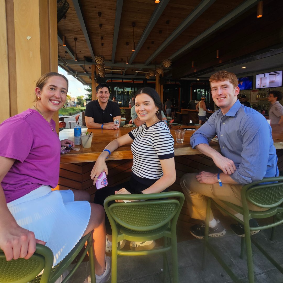 LPAnalyst's tweet photo. The LP Analyst team had a blast at our most recent happy hour at The Sandy Pickle at The Village. Everyone brought their next level ‘serve, dink and volley’ pickleball skills while also fitting in some giant jenga and golf. 🥒🏌️‍♂️🙌 https://t.co/msR7bLvBd6