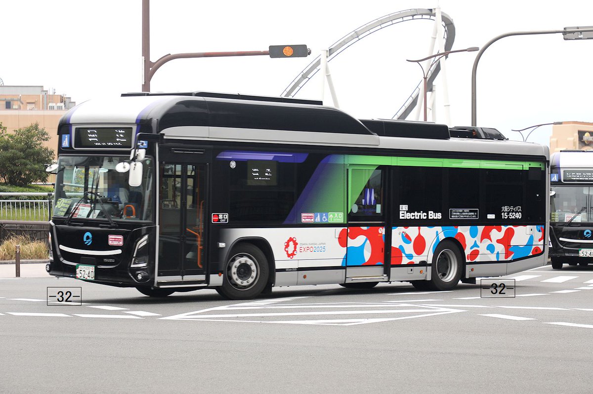 大阪シティバス Osaka City Bus なにわ230あ5240 ZAC-LV828L1 港15