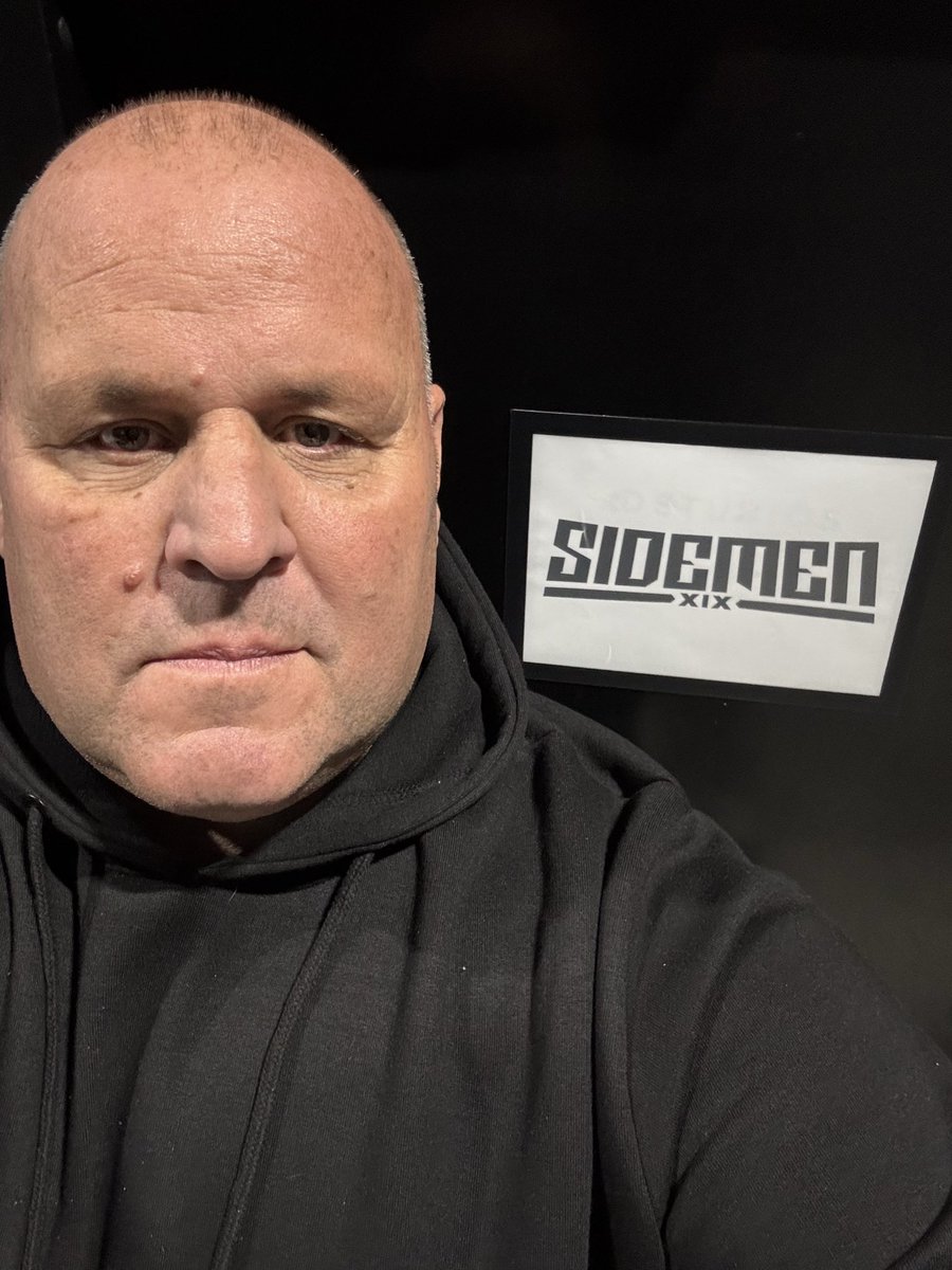 Johnfis08605918's tweet image. Filmed with the @Sidemen today and they exchanged my time for a donation to my charity padel day today for @HavenHouseCH much appreciated 👏👏👏 bosh.