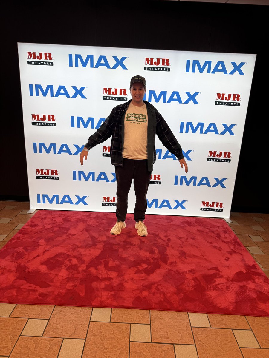 jardsmard's tweet image. Me before da movie "One Battle After Another" and then me after da movie OBAA (One Battle After Another")