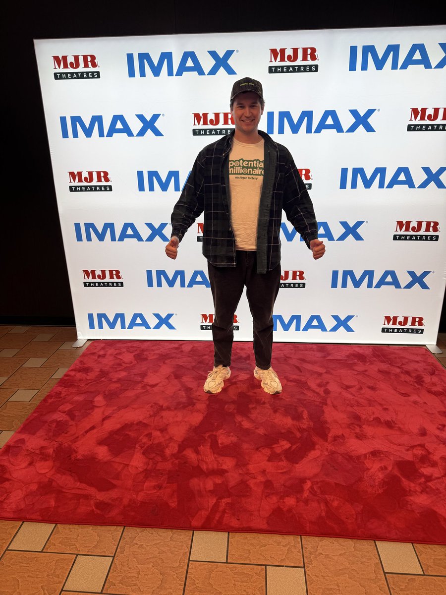 jardsmard's tweet image. Me before da movie "One Battle After Another" and then me after da movie OBAA (One Battle After Another")