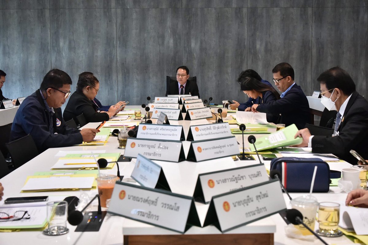 drpacharin's tweet photo. ประชุมคณะกรมมาธิการพิจารณาศึกษาร่างแก้ไข พ.ร.บ.คุ้มครองแรงงาน (ฉบับที่..) พ.ศ… โดยมีการการเกี่ยวกับการแก้ไขวันทำงานต่อสัปดาห์ วันหยุดต่อสัปดาห์ และวันลาพักผ่อนต่อสัปดาห์ ที่สภาผู้แทนราษฎรค่ะ

#กฎหมายแรงงาน #สสส้ม #ดรส้ม #คุ้มครองแรงงาน #ประชุมสภา https://t.co/Xsf26zRUyG