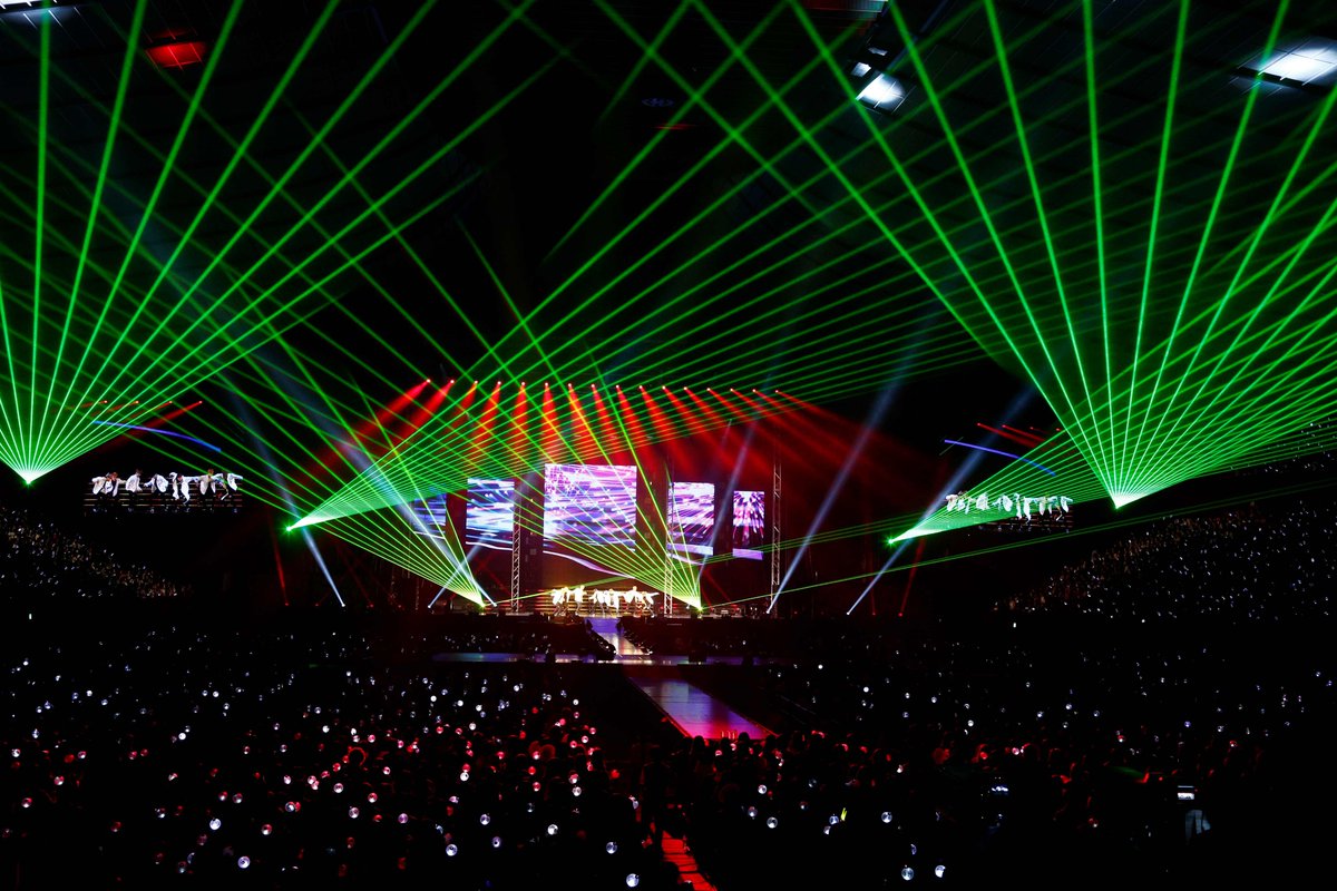 BTS爆音応援上映会 チケット発売中＆特典決定！】 🎬2025年11月12,13日