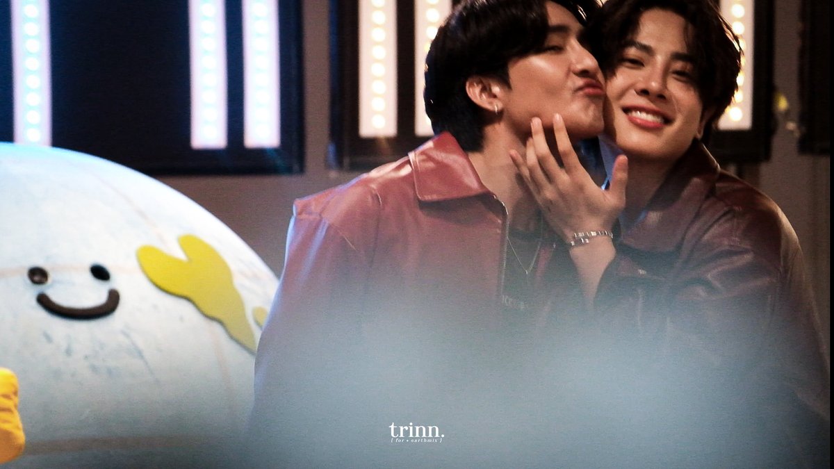 ｢ 20251009 」 — 

🌐 : โอ้นมาทามอารายที่นี่ 🫣

EARTHMIX FANIVAL FANSIGN
#GMMTVFANIVALxEarthMix
「 #เอิร์ทมิกซ์ ⋮ #Earthmix 」
#MRSATURNWORLD