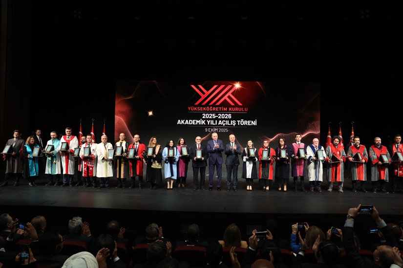 Cumhurbaşkanımız Sayın Recep Tayyip Erdoğan’dan Üniversitemize Üstün Başarı Ödülü! 🏆

Üniversitemiz, YÖK 2025 Üstün Başarı Ödülleri kapsamında “ECOPRINT in Nature” projesiyle Uluslararası İş Birliği Ödülüne layık görüldü.

<a href="/RTErdogan/">Recep Tayyip Erdoğan</a> <a href="/erolozvar/">Erol Özvar</a> 
#KastamonuÜniversitesi